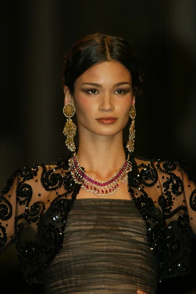 Look 28